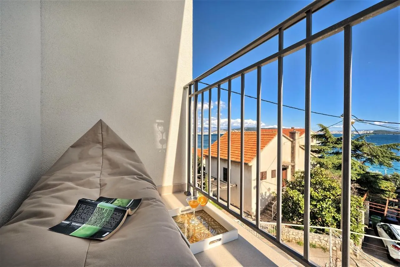 Aniva - 50 M From The Sea Apartment Trogir