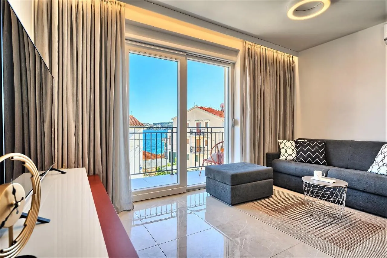Aniva - 50 M From The Sea Apartment Trogir