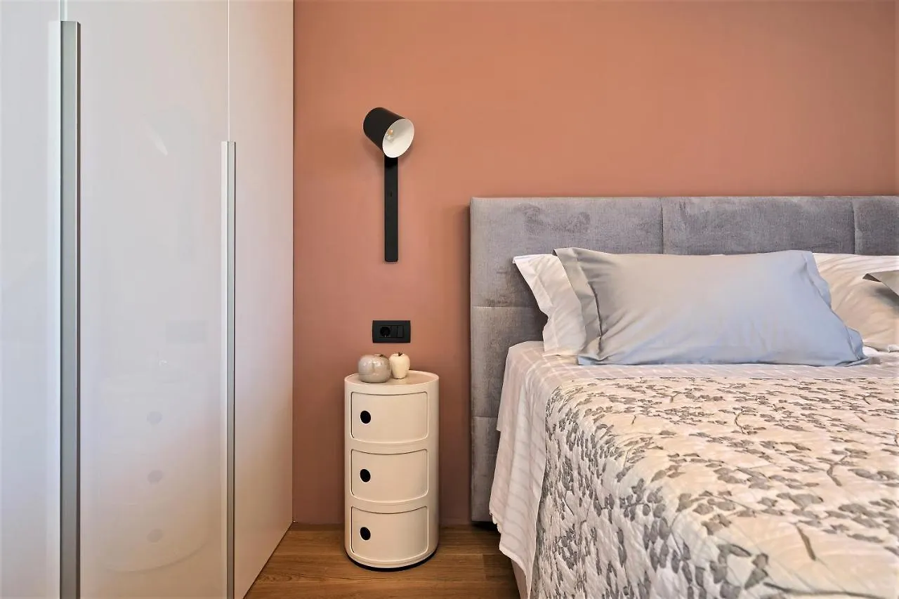 Aniva - 50 M From The Sea Apartment Trogir