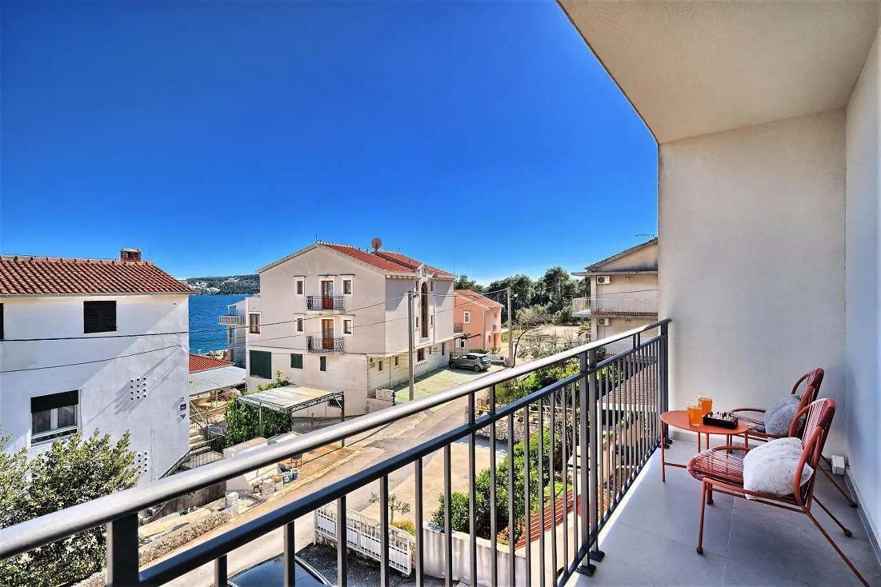 Aniva - 50 M From The Sea Apartment Trogir Croatia