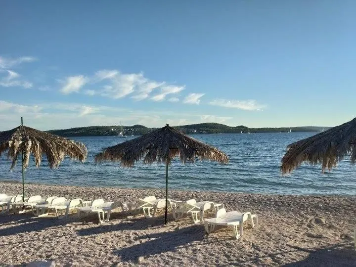 Aniva - 50 M From The Sea Apartment Trogir